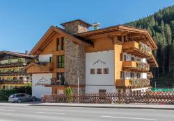 images/galerie/unser_Haus/alpengruss-tux©eli-zweiraum-05.jpg